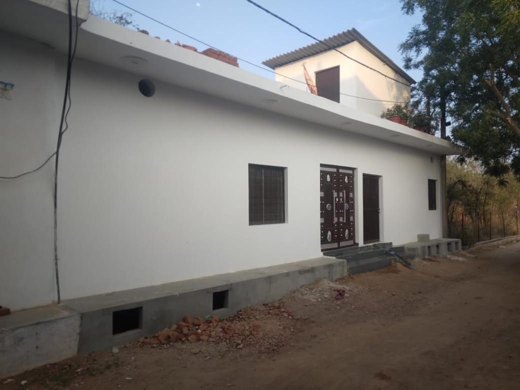 Happy Khajuraho Home Stay ภายนอก รูปภาพ