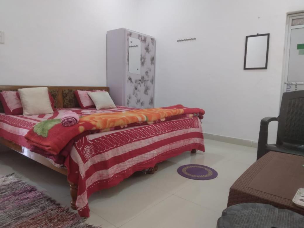 Happy Khajuraho Home Stay ภายนอก รูปภาพ